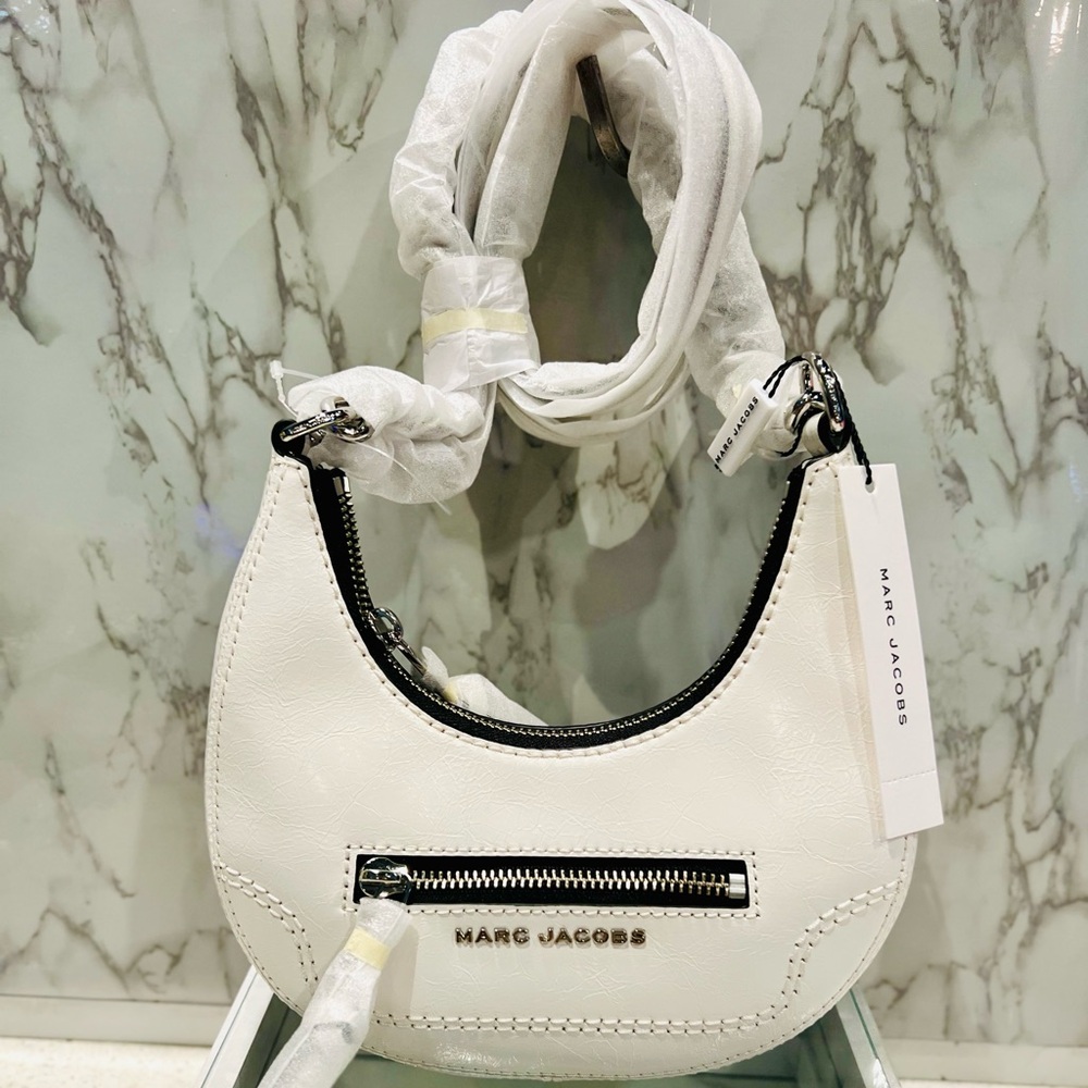 Marc Jacobs Mini Crescent Leather Crossbody Bag NWT - Picture 6 of 12
